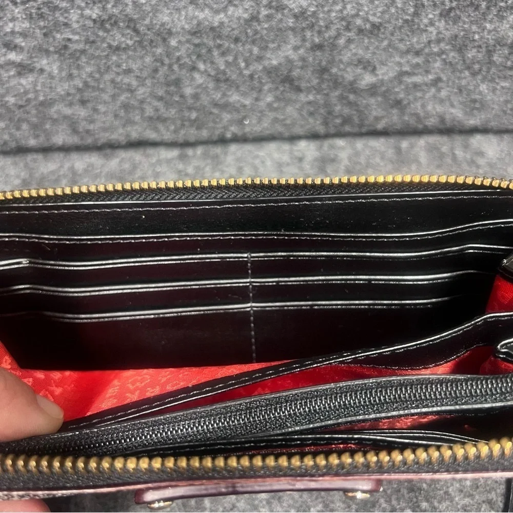 NWT Kate Spade Neda Black Pebbled Ace of Spades Zip Around Wallet